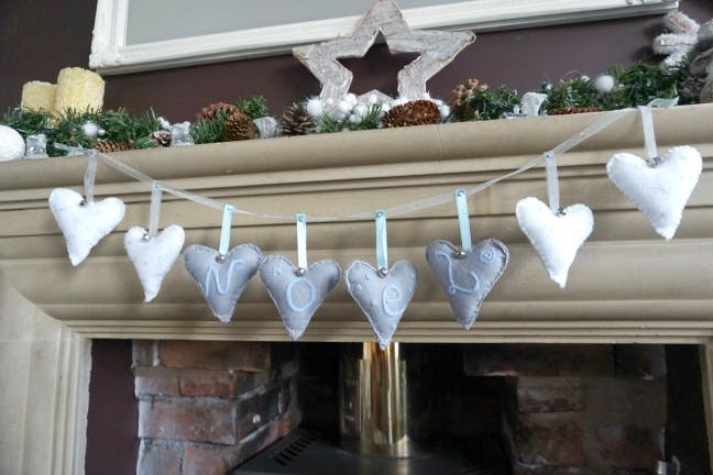 DIY scandinavian felt hanging